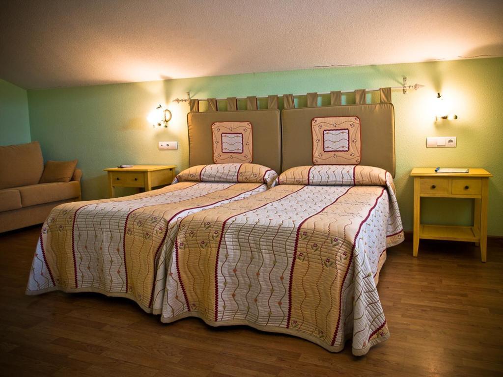 Posada Playa De Langre Langre  Room photo